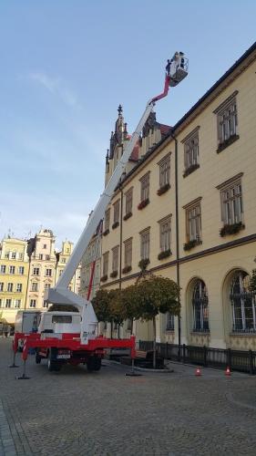 podnośnik, zwyżka, remonty dachu